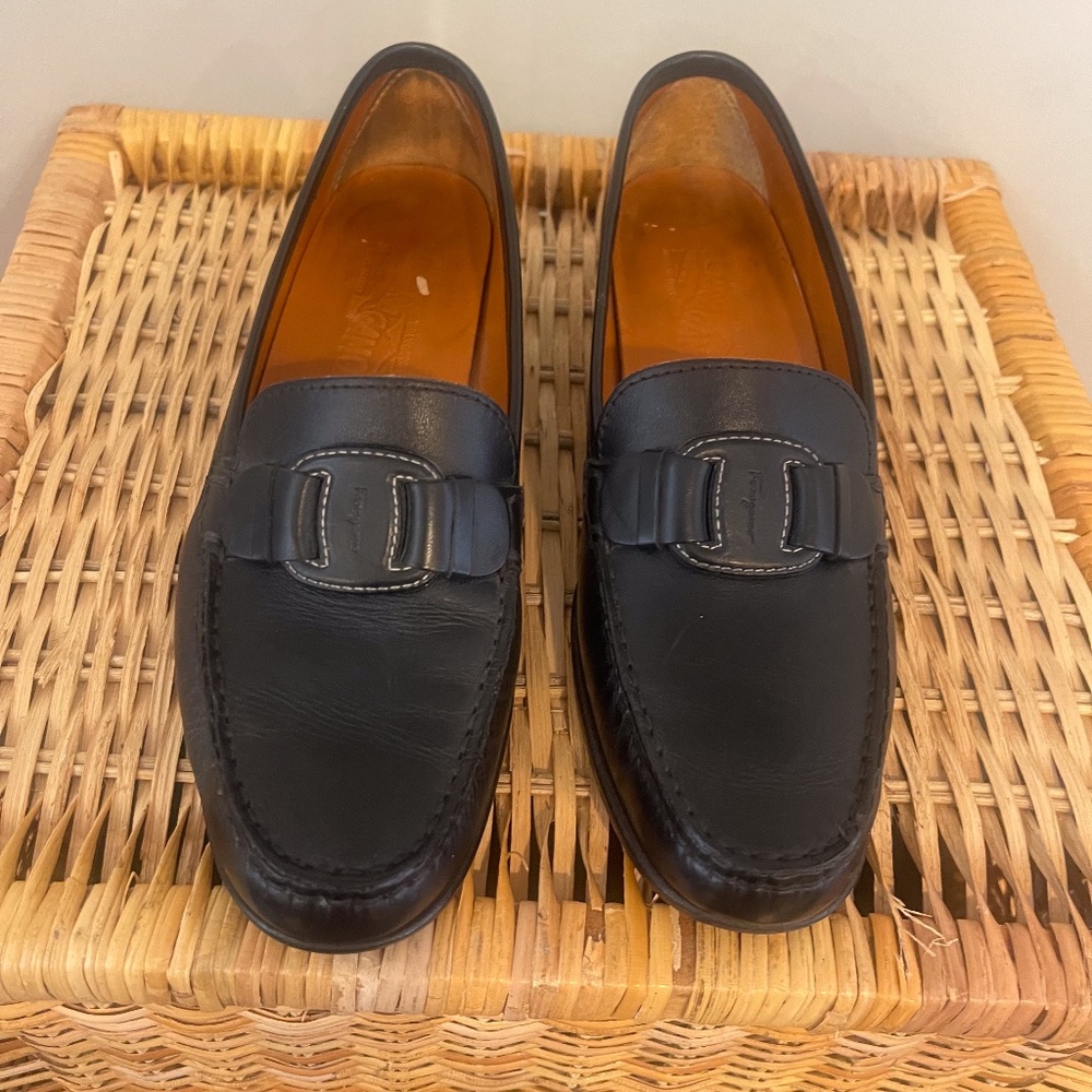 Ferragamo Ladies Driving Shoes size 8 narrow